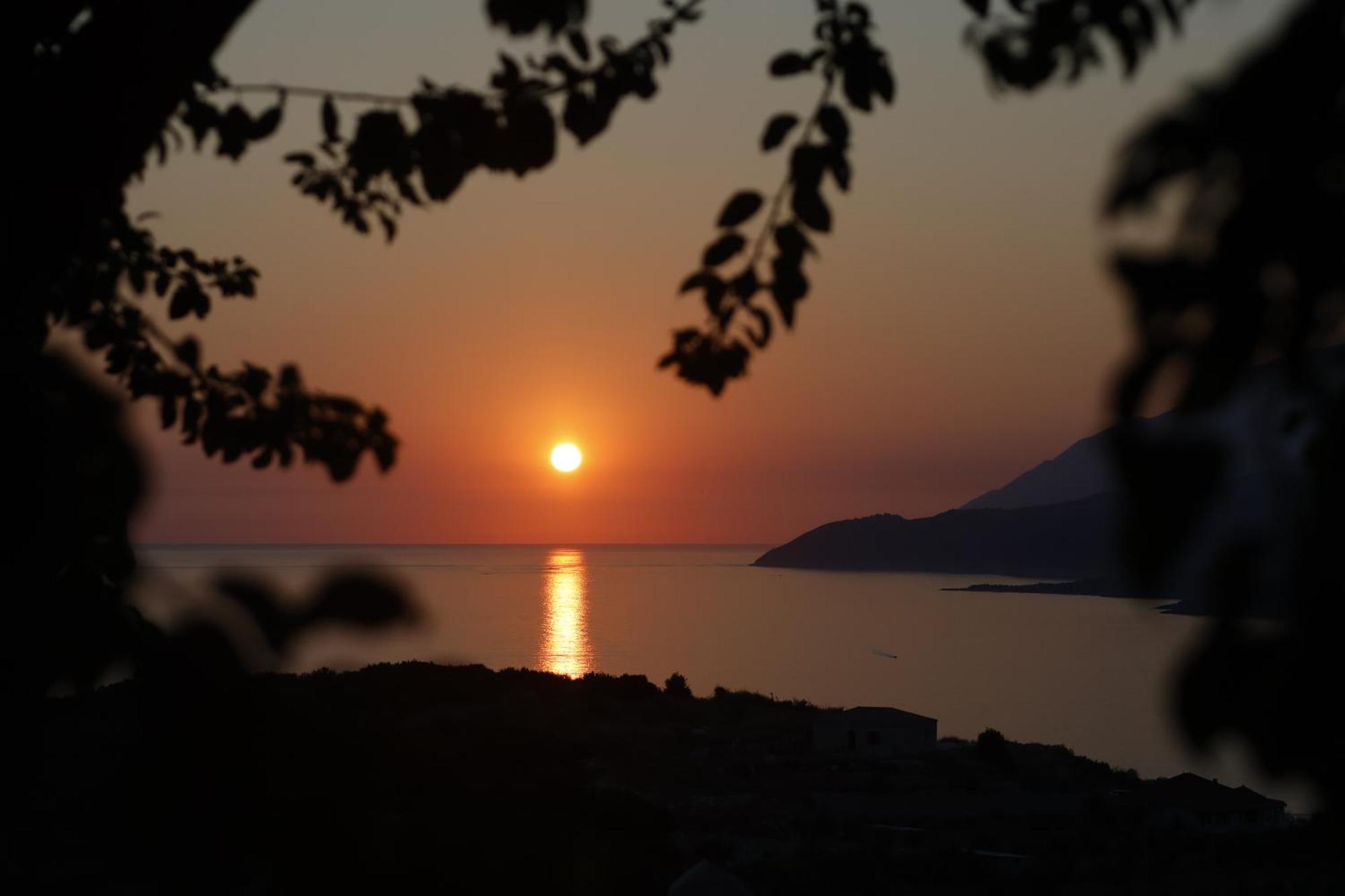 Sunset Serenity Химара Экстерьер фото