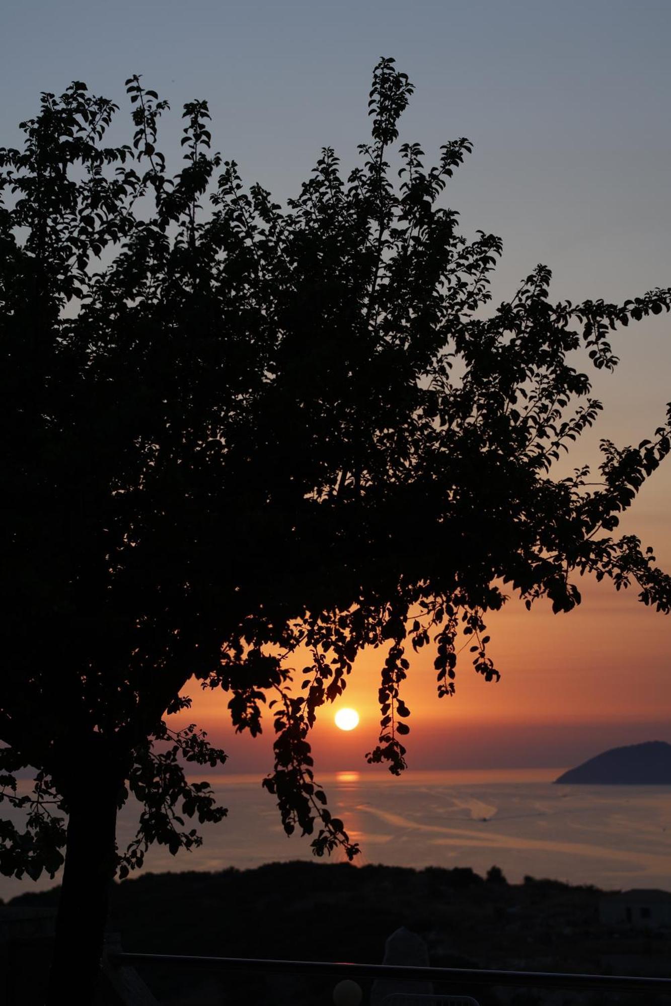 Sunset Serenity Химара Экстерьер фото